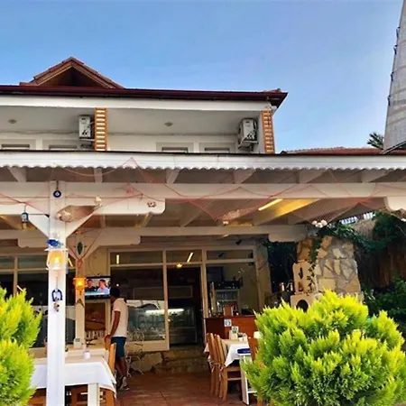 Bed & Breakfast Sarmasik 4*